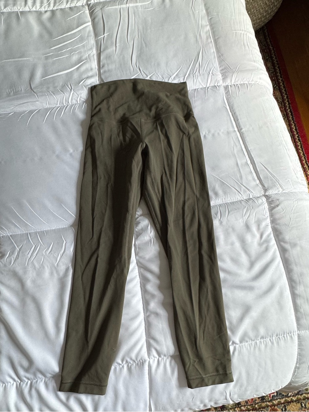 Lululemon high rise crop 23”